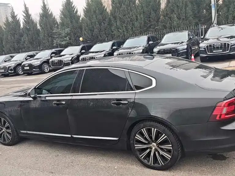 Volvo S90 2023 из CN, фото 5