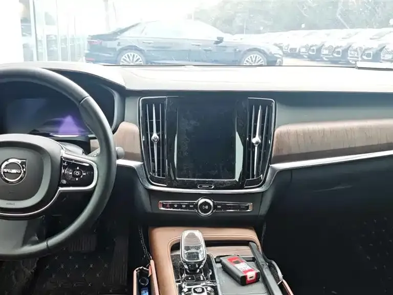 Volvo S90 2023 из CN, фото 6