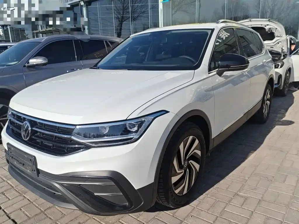 Volkswagen Tiguan L 2025 из CN, фото 4