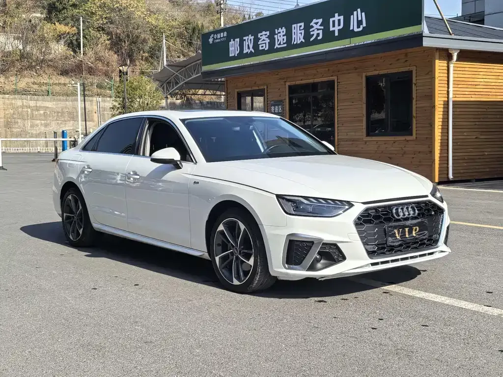 Audi A4L 2022 из CN, фото 9