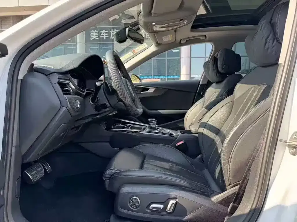 Audi A4L 2022 из CN, фото 6