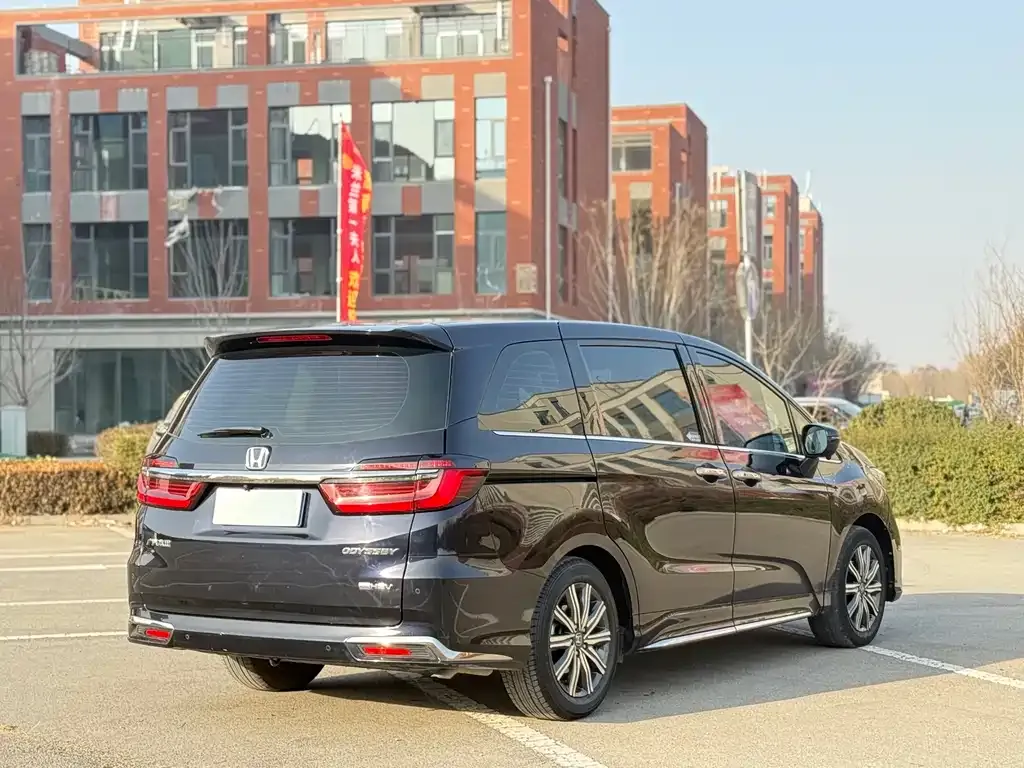 Honda Odyssey 2023 из CN, фото 5