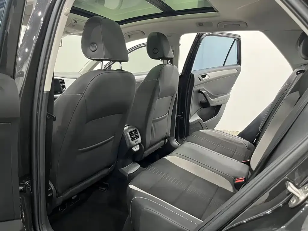 Volkswagen T-Roc 2022 из CN, фото 5