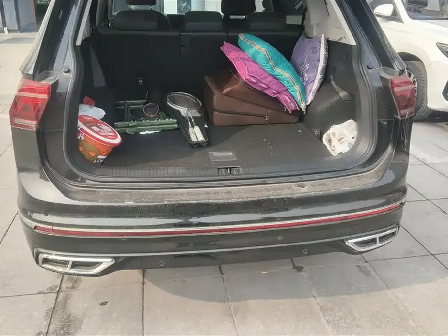 Volkswagen Tiguan L 2022 из CN, фото 3