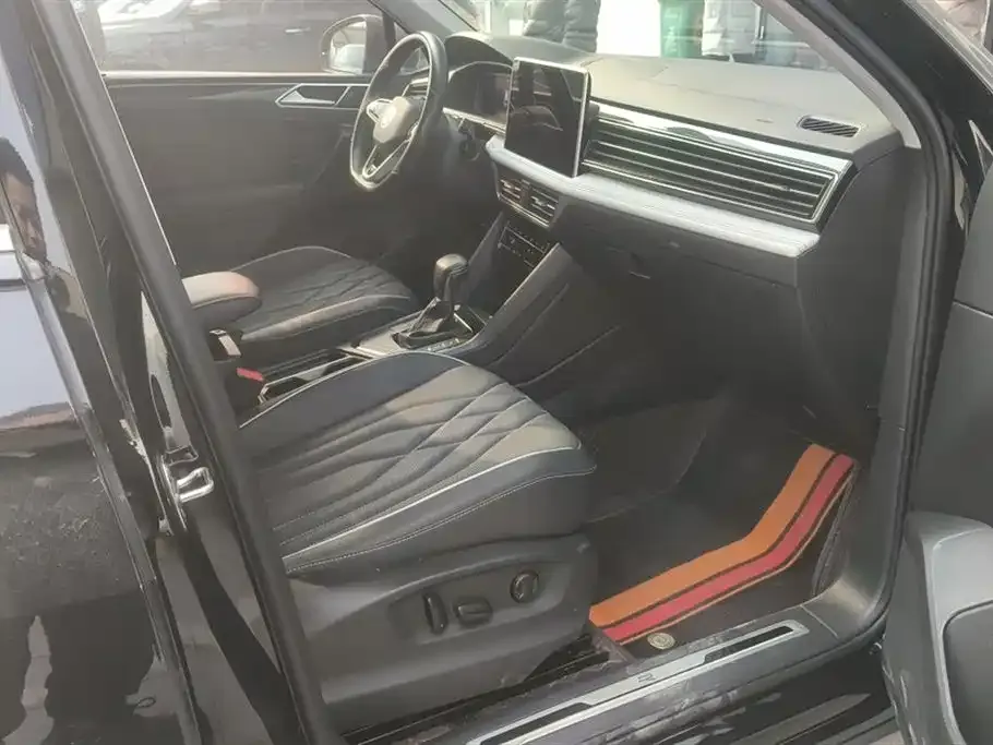 Volkswagen Tiguan L 2022 из CN, фото 4