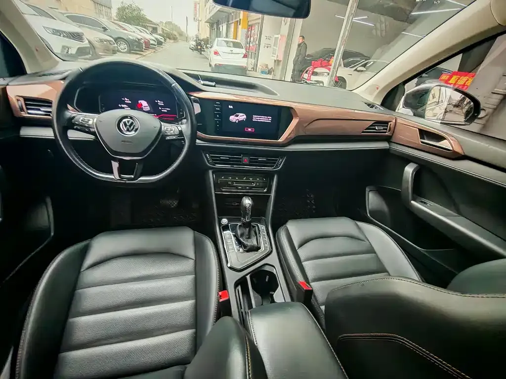 Volkswagen Tharu 2021 из CN, фото 2