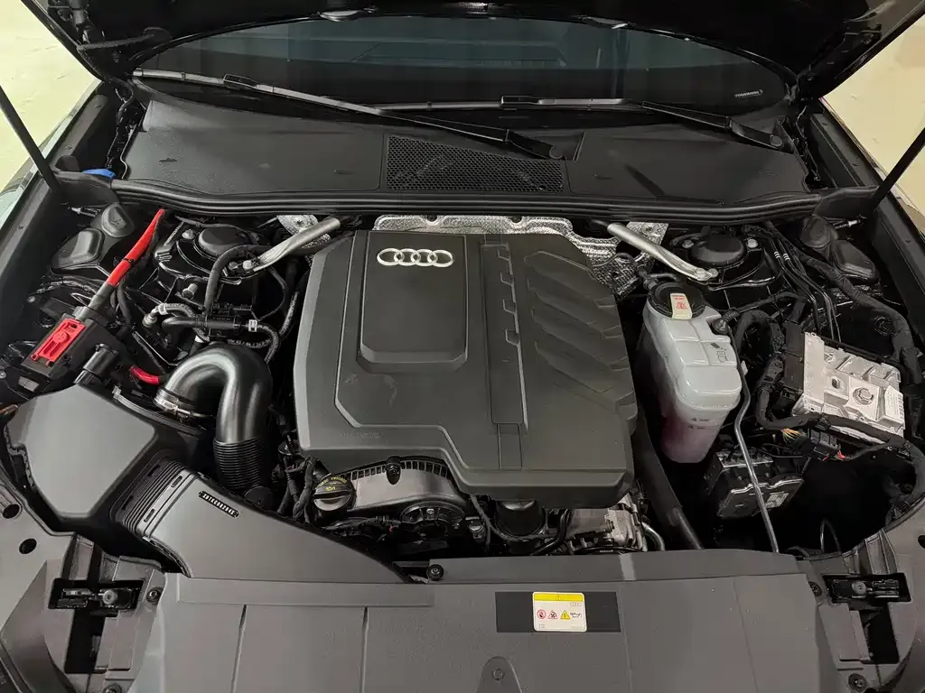 Audi A6L 2024 из CN, фото 8