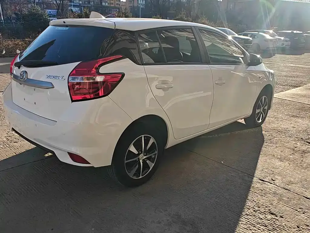 Toyota Yaris L 2022 из CN, фото 10