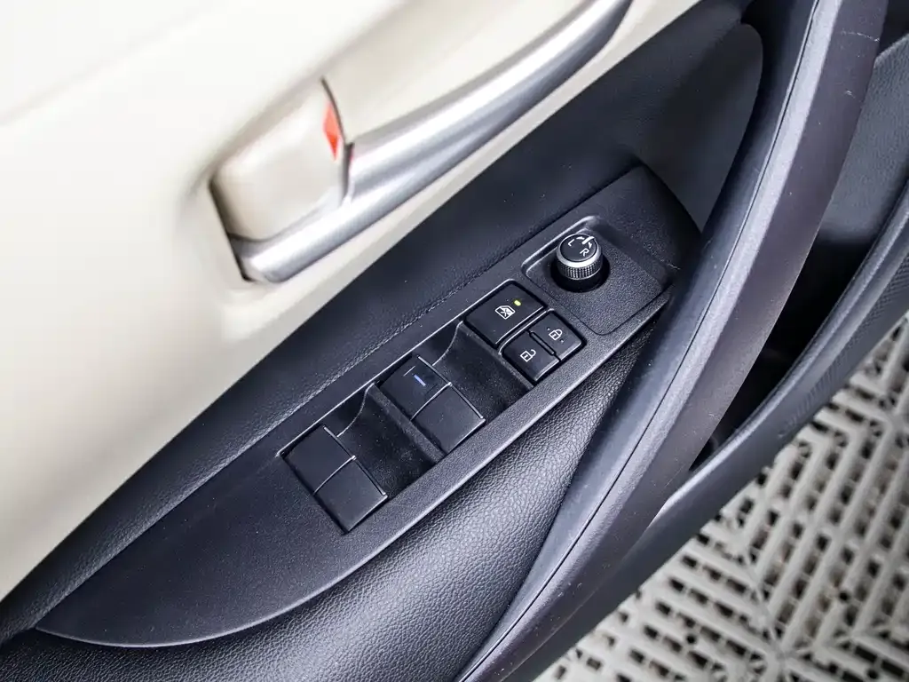 Toyota Corolla 2021 из CN, фото 5