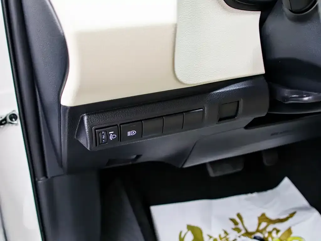 Toyota Corolla 2021 из CN, фото 7