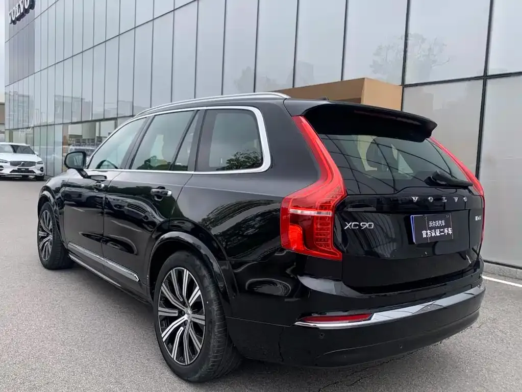 Volvo XC90 — фото 4