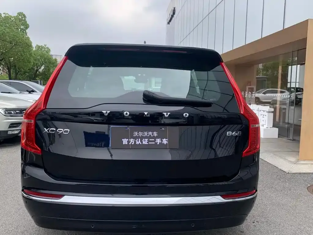 Volvo XC90 — фото 2