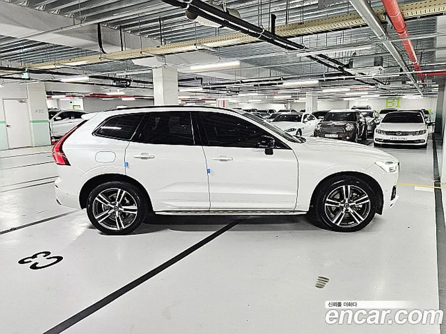 Volvo XC60 — фото 3