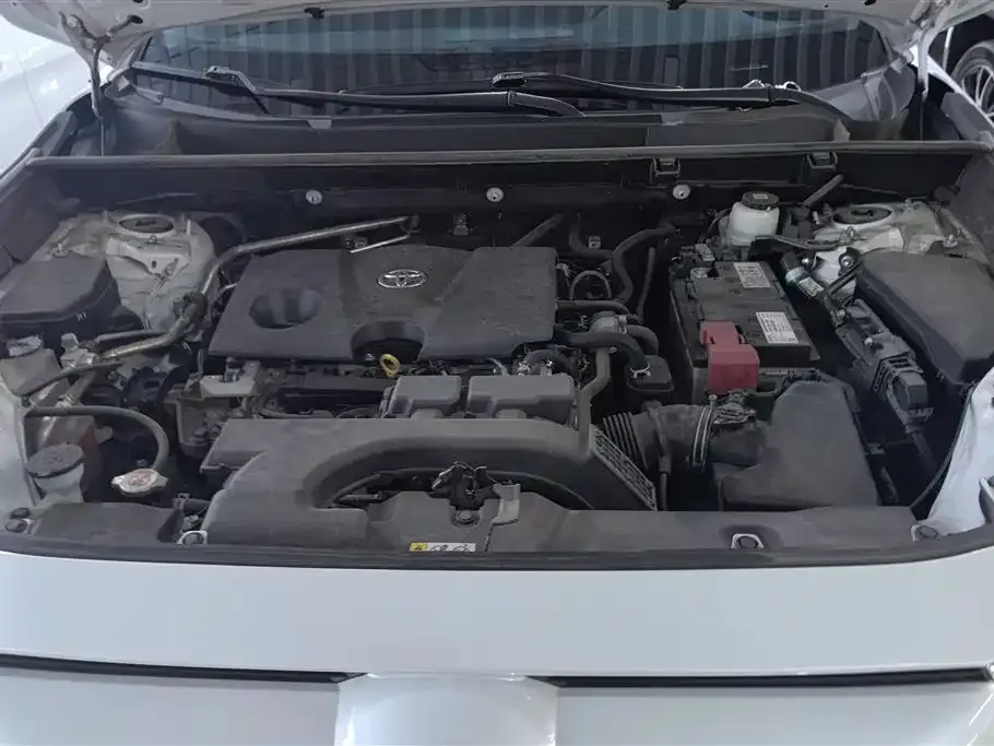 Toyota RAV4 2021 из CN, фото 2