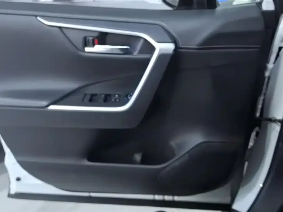 Toyota RAV4 2021 из CN, фото 6