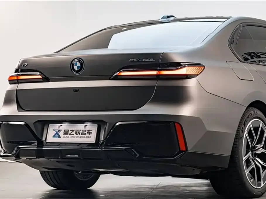 BMW i7 2023 из CN, фото 10