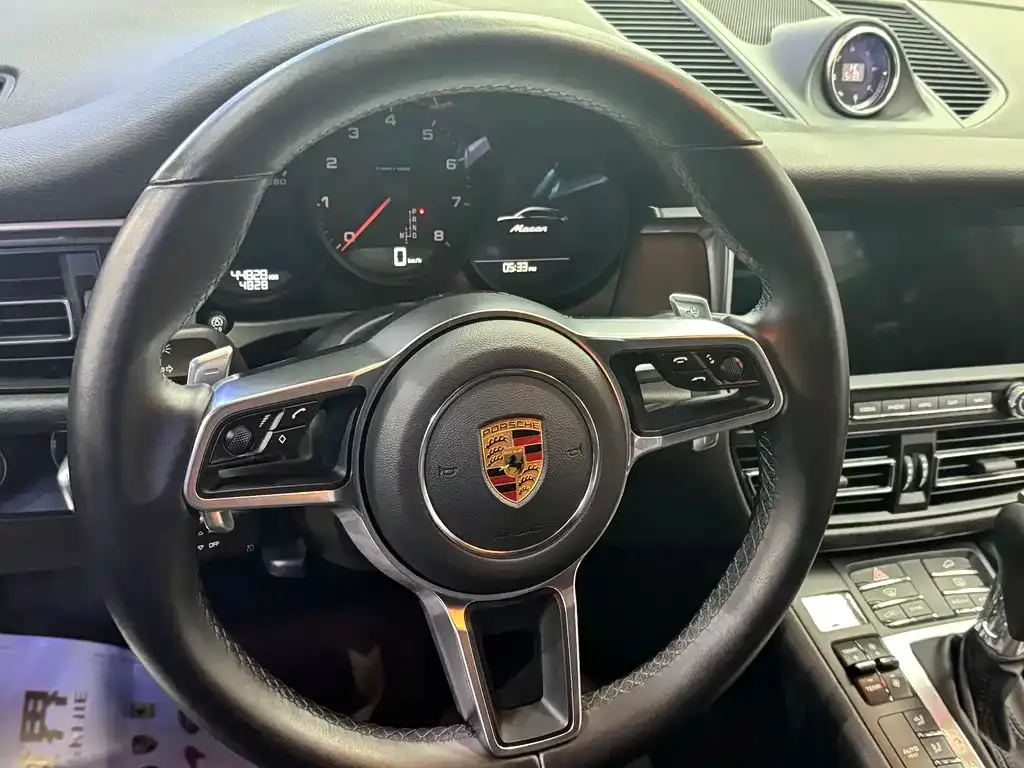 Porsche Macan 2021 из CN, фото 8