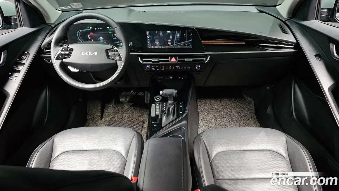Kia Niro — фото 10