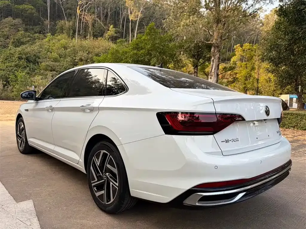 Volkswagen Sagitar 2023 из CN, фото 4