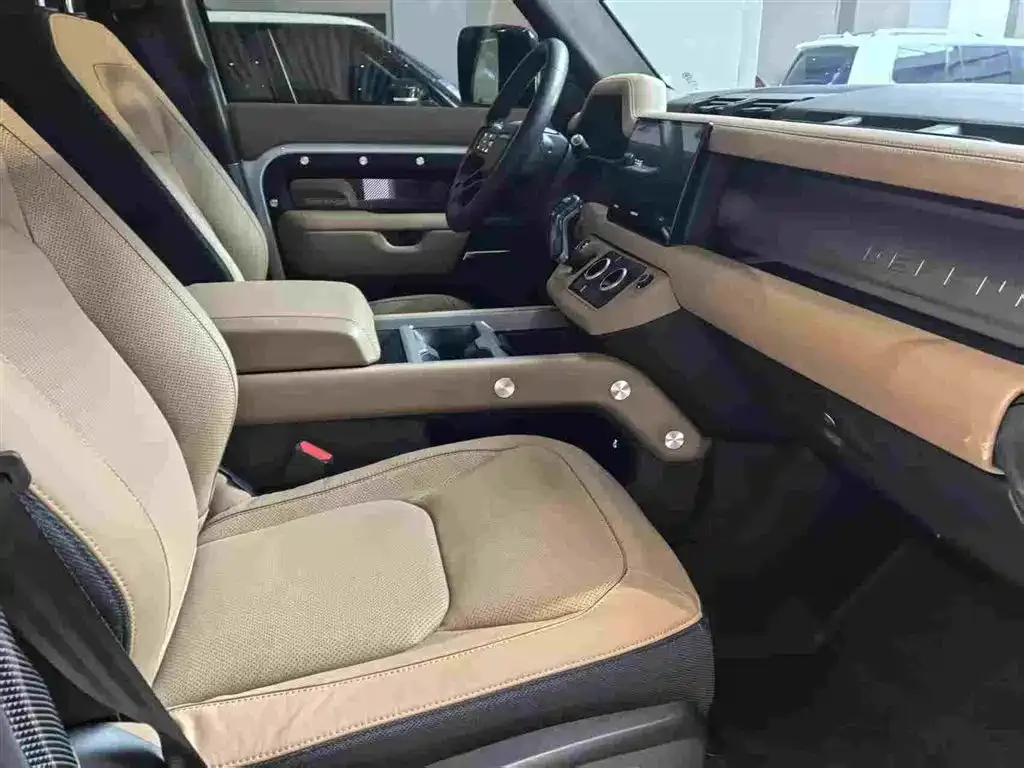 Land Rover Defender 2025 из CN, фото 9