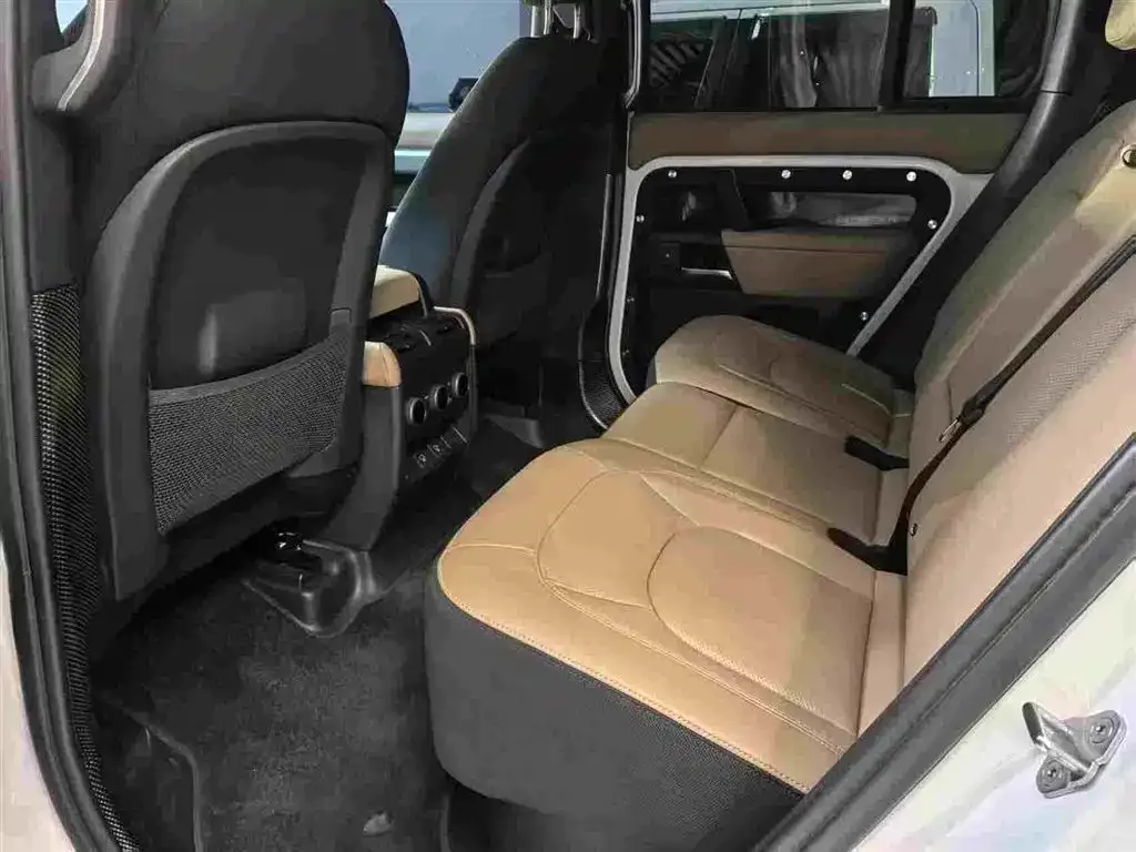 Land Rover Defender 2025 из CN, фото 6