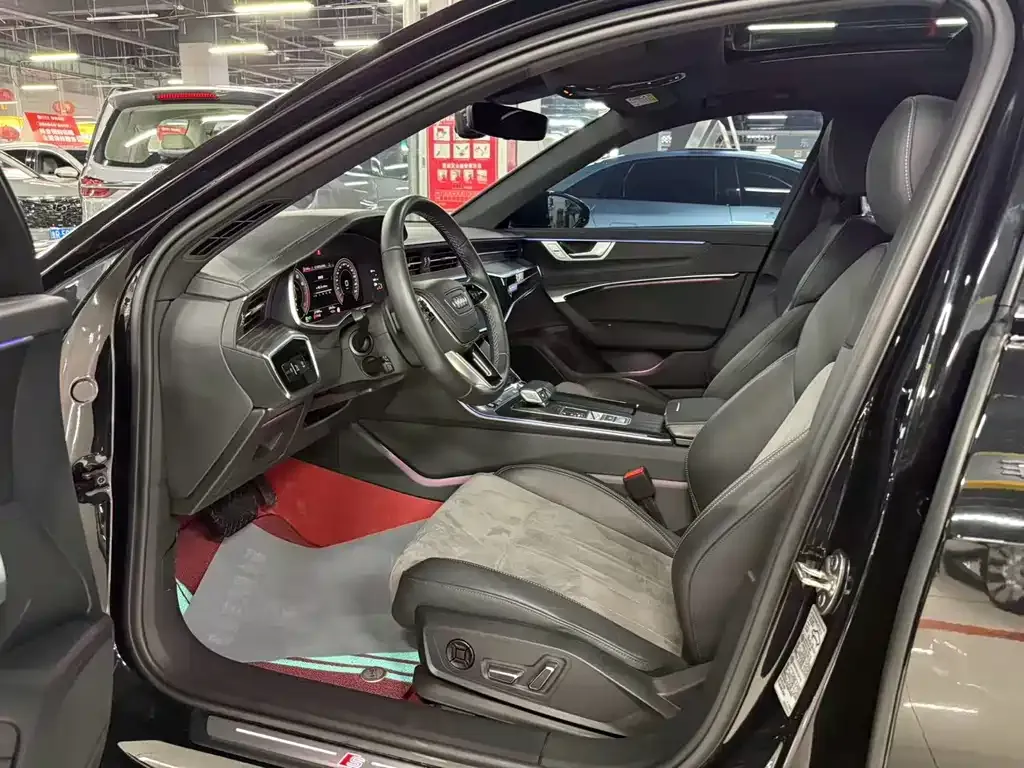 Audi A6L 2024 из CN, фото 5