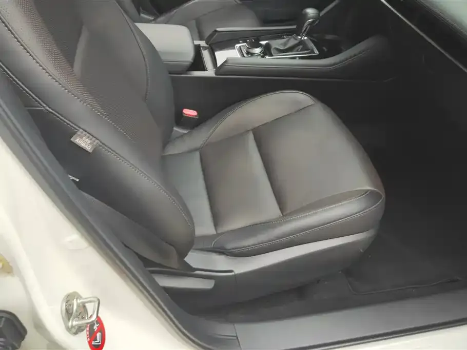 Mazda 3 Axela 2021 из CN, фото 3