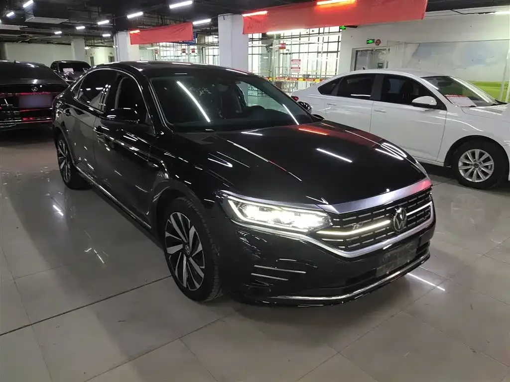 Volkswagen Passat 2023 из CN, фото 10