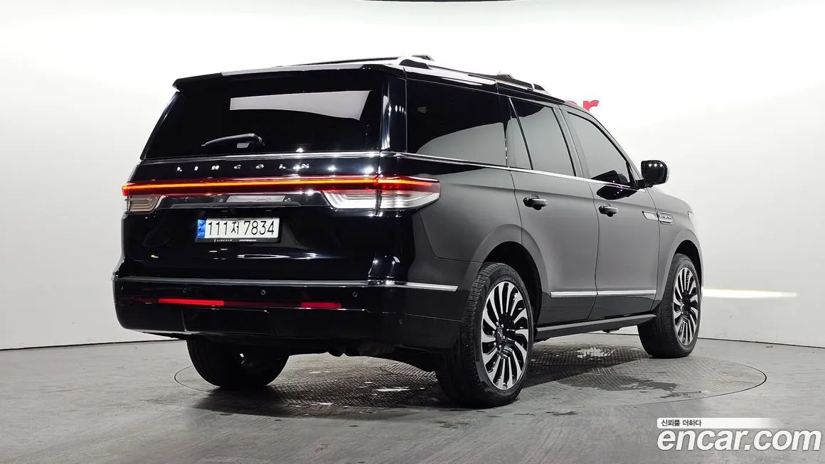 Lincoln Navigator 2023 из KR, фото 3