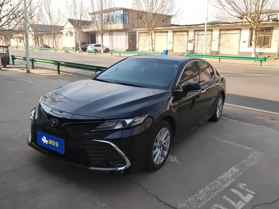 Toyota Camry 2023 из CN, фото 1
