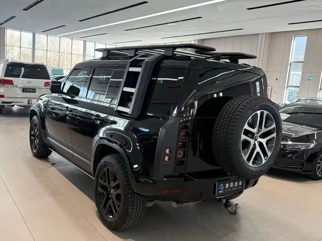 Land Rover Defender — фото 9