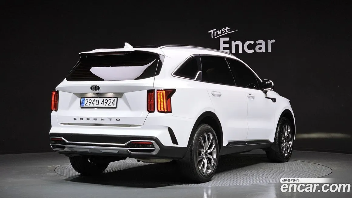 Kia Sorento — фото 7