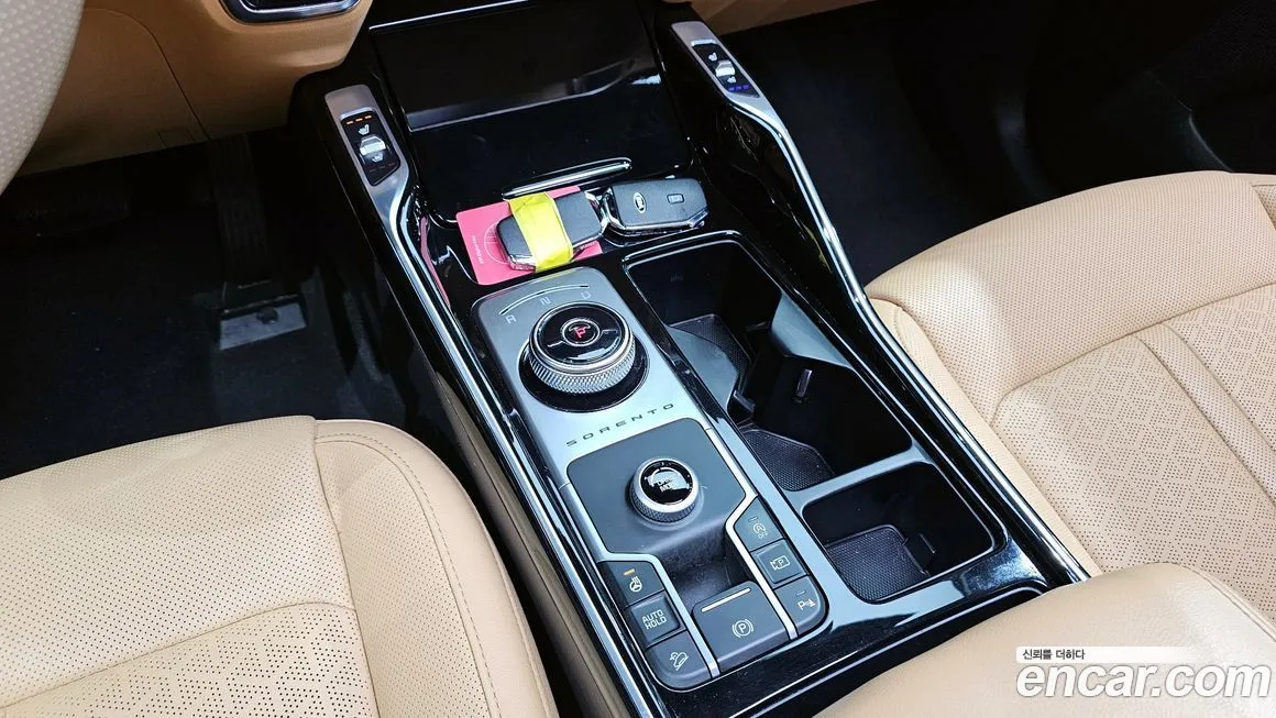 Kia Sorento — фото 10