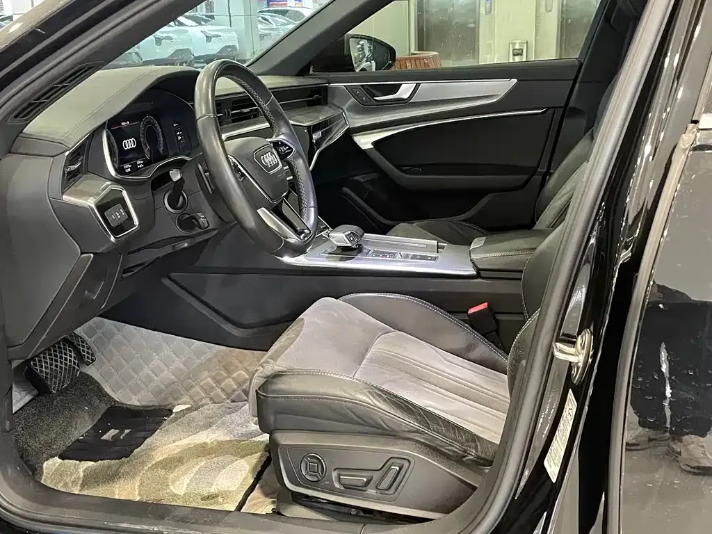 Audi A6L 2021 из CN, фото 5