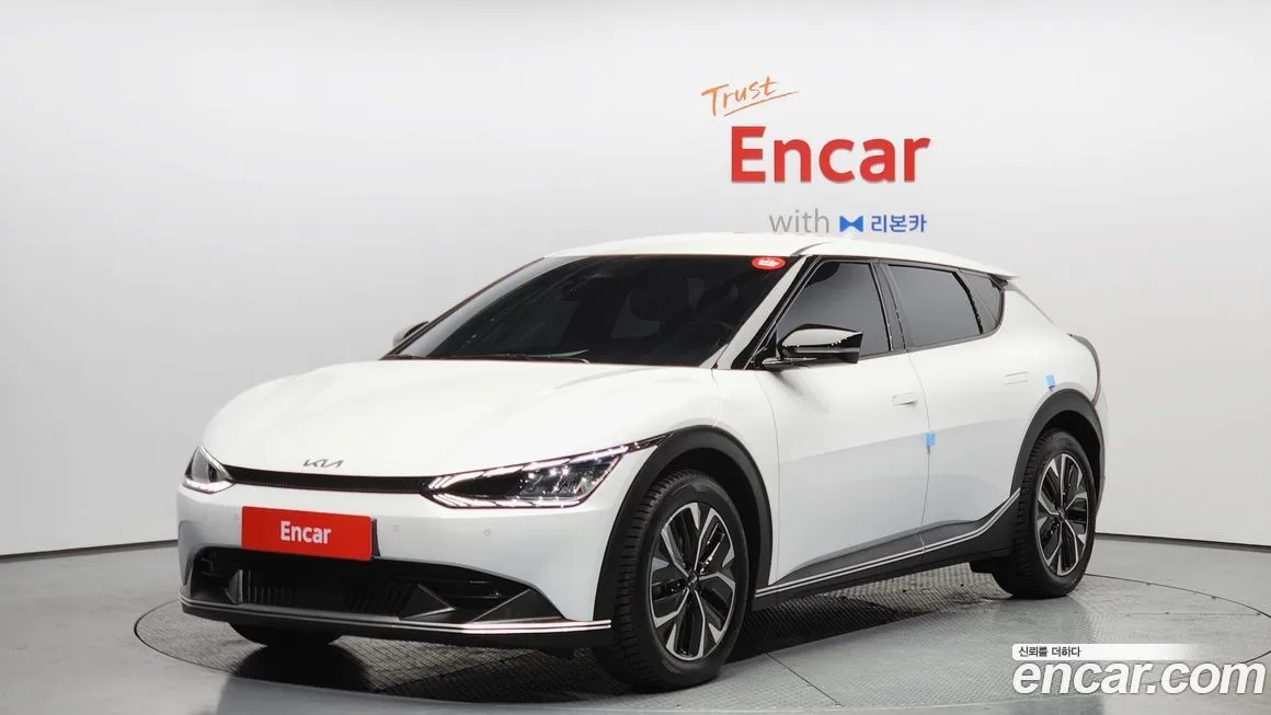 Kia EV6 — фото 1