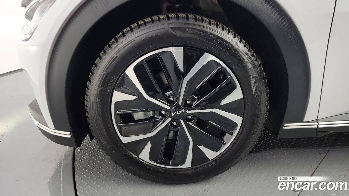 Kia EV6 — фото 4