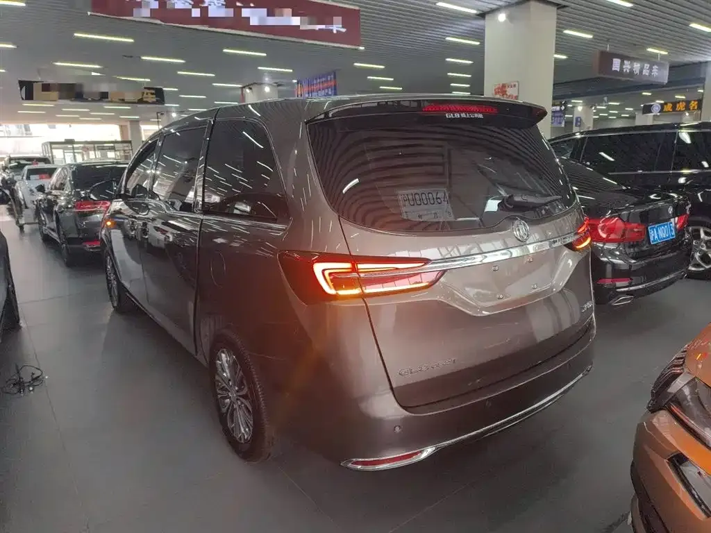Buick GL8 2021 из CN, фото 8