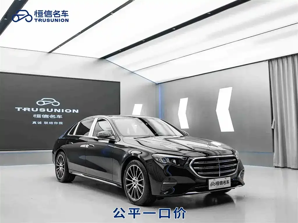 Mercedes-Benz E-Class — фото 1