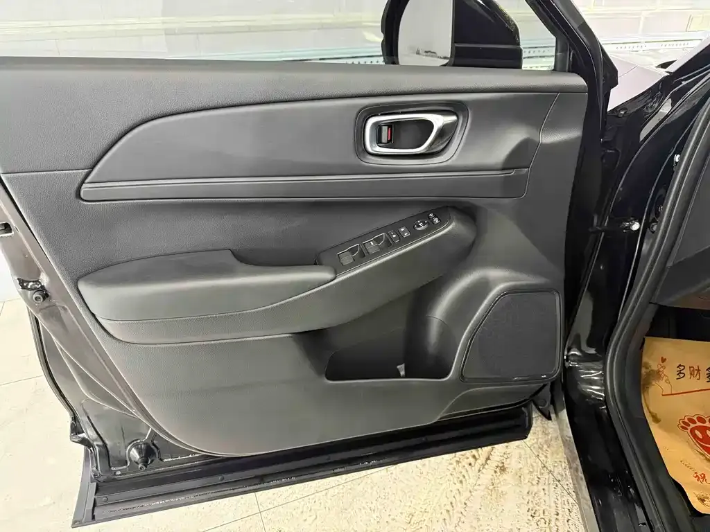 Honda Vezel 2024 из CN, фото 4