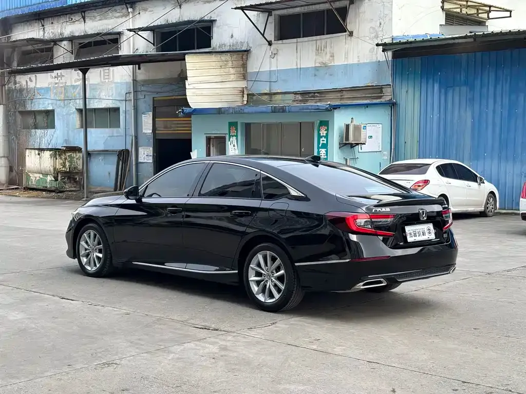 Honda Accord 2023 из CN, фото 8
