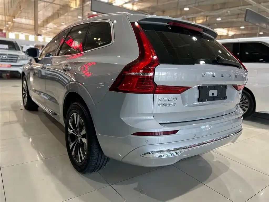 Volvo XC60 2022 из CN, фото 5