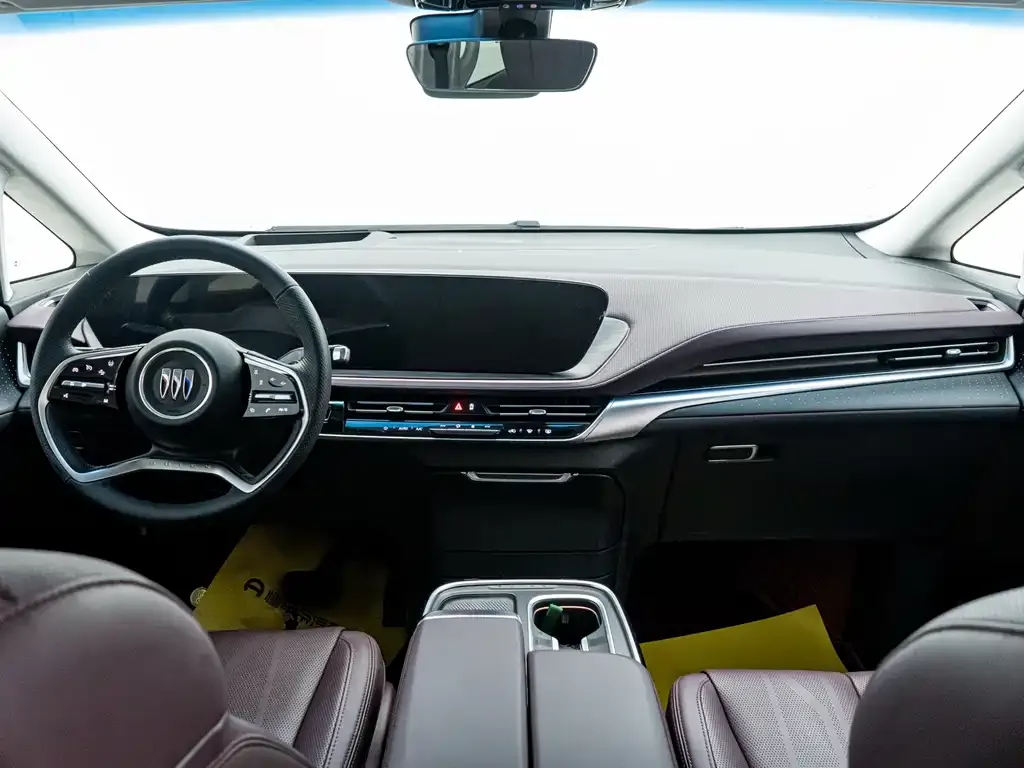 Buick Century 2023 из CN, фото 9