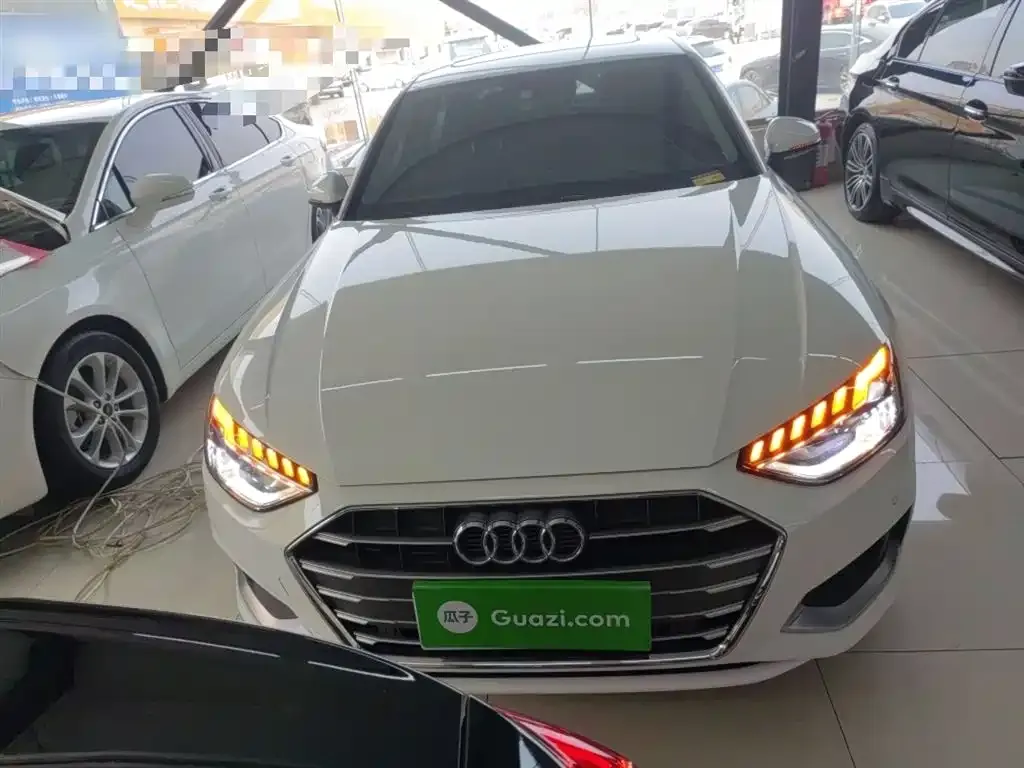 Audi A4L 2021 из CN, фото 3
