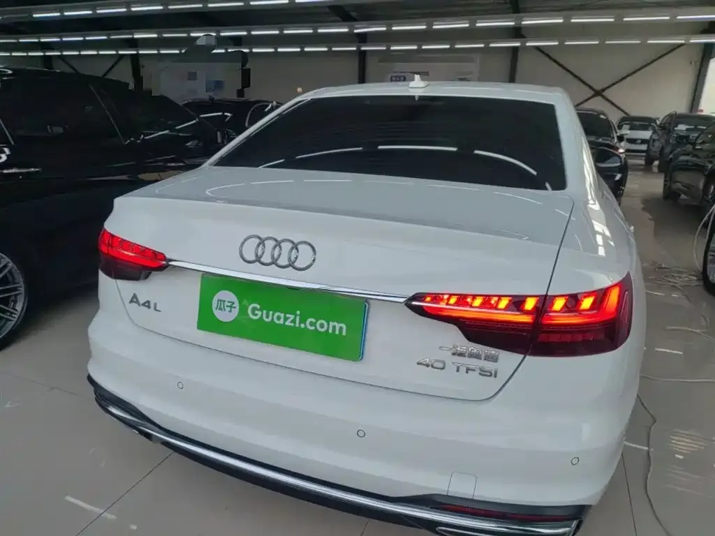 Audi A4L 2021 из CN, фото 6