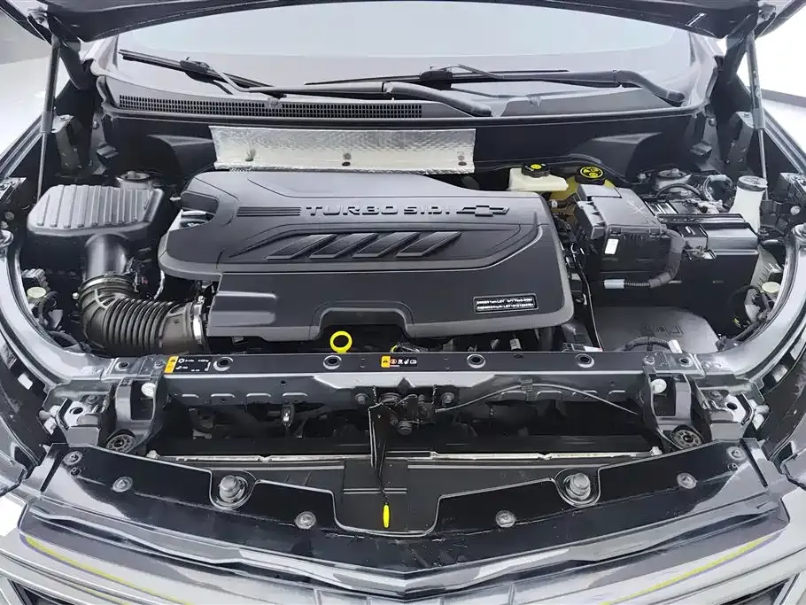 Chevrolet Equinox 2022 из CN, фото 8
