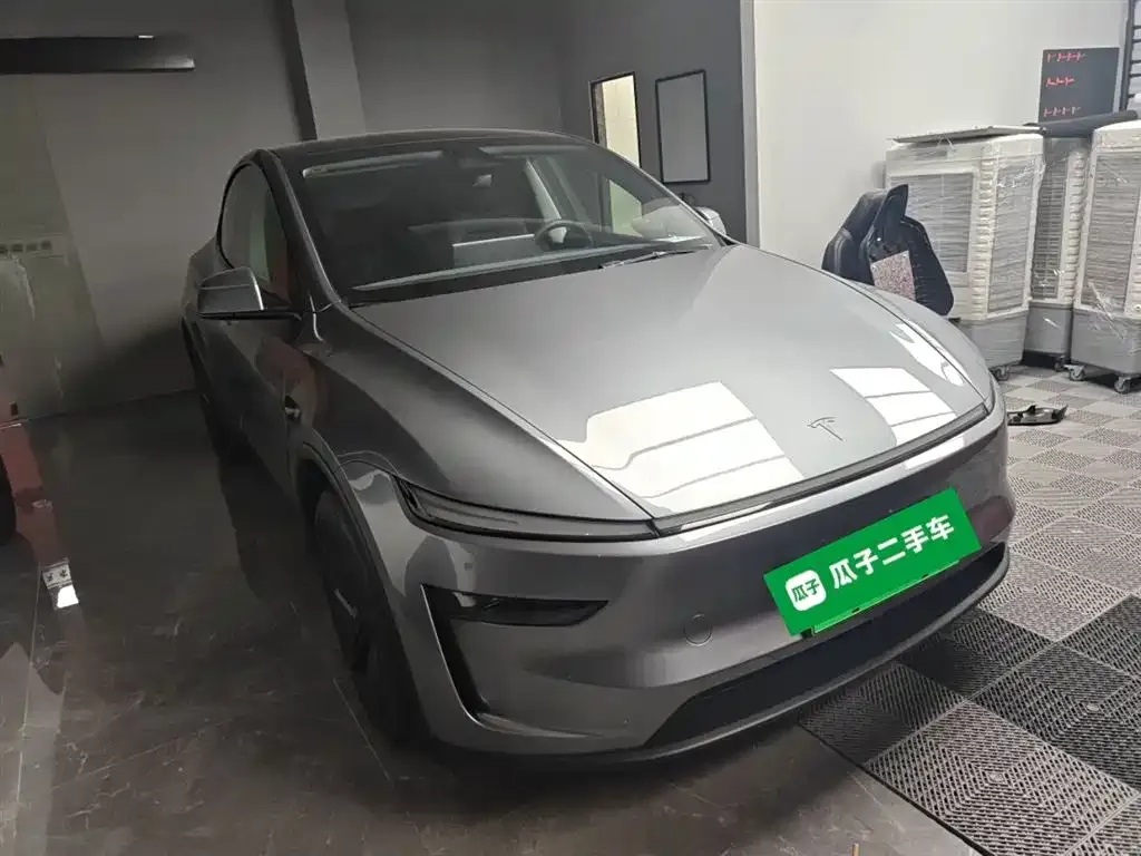 Tesla Model Y 2025 из CN, фото 5