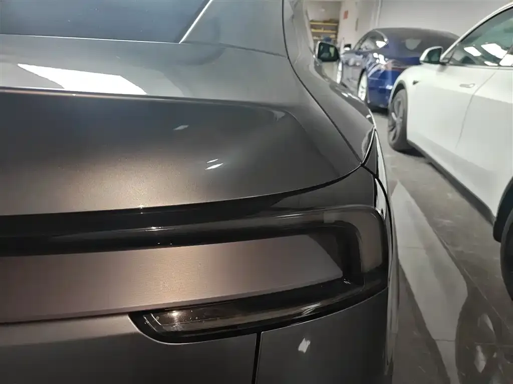Tesla Model Y 2025 из CN, фото 8
