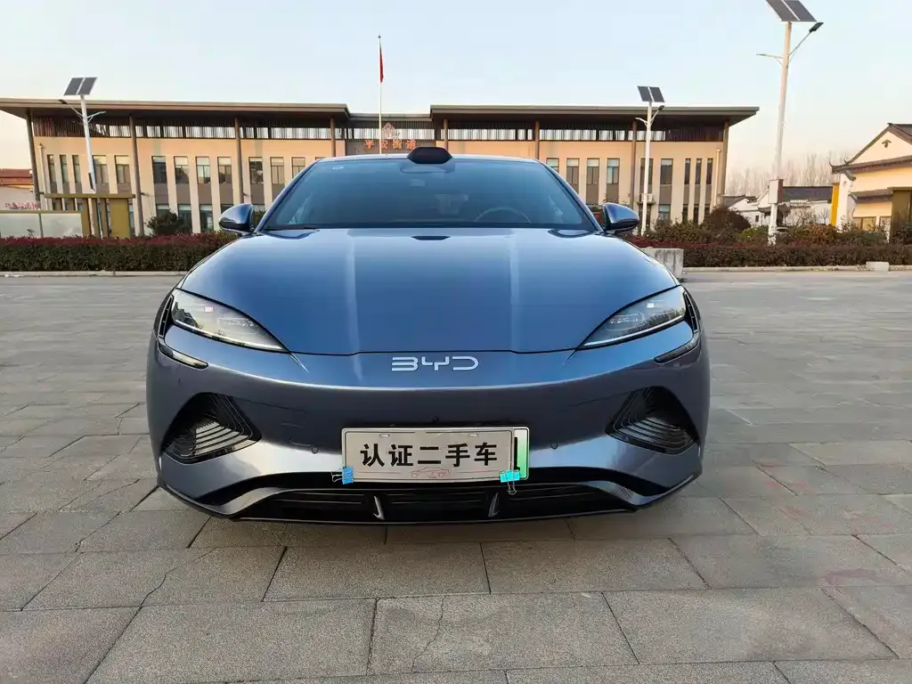 BYD Seal — фото 4