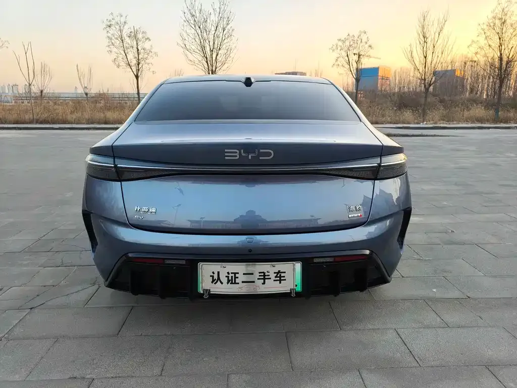 BYD Seal — фото 8