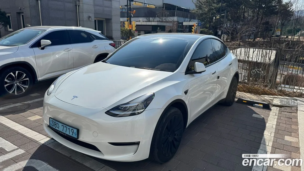 Tesla Model Y 2022 из KR, фото 8